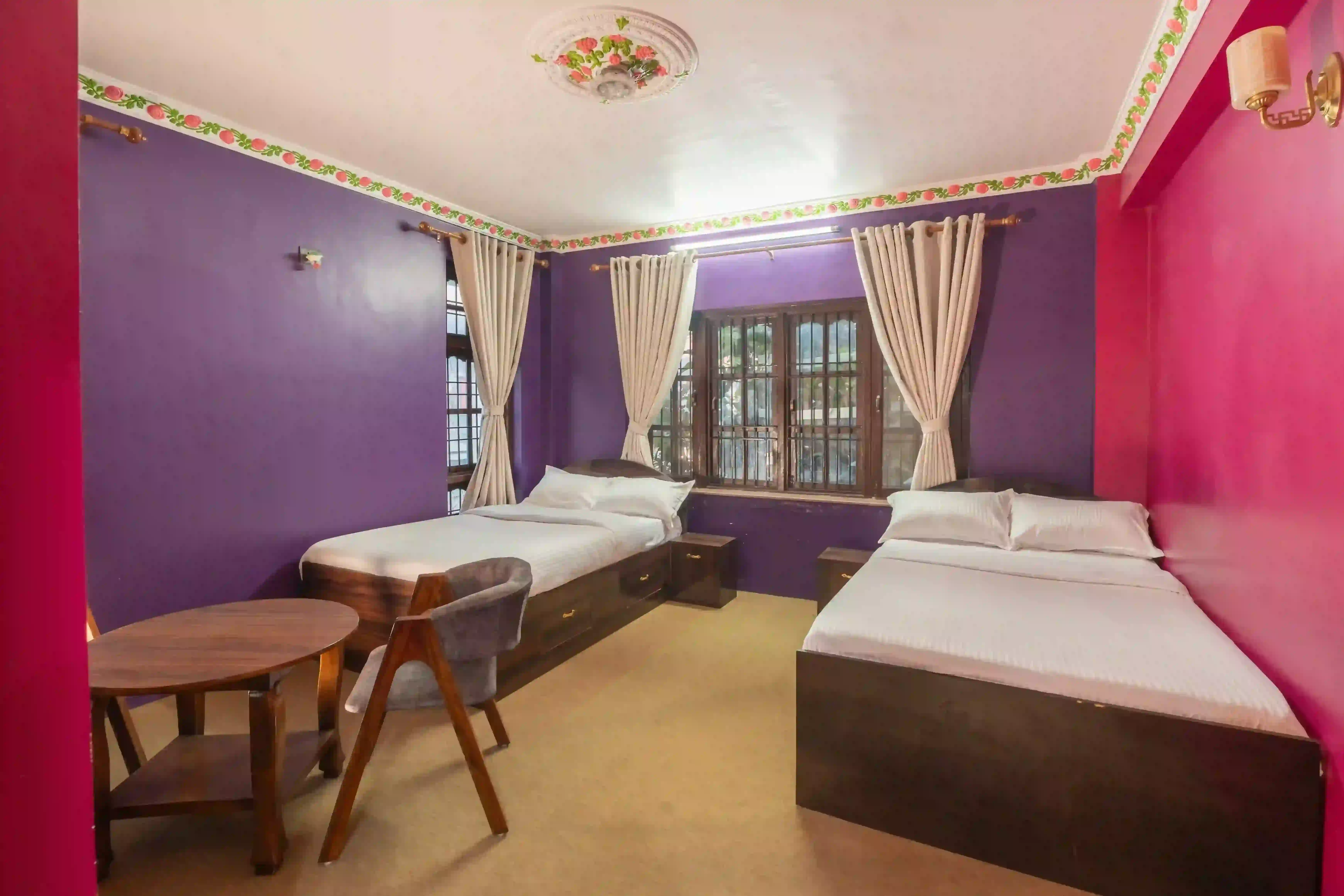 Deluxe room with balcony at Aananda Homestay